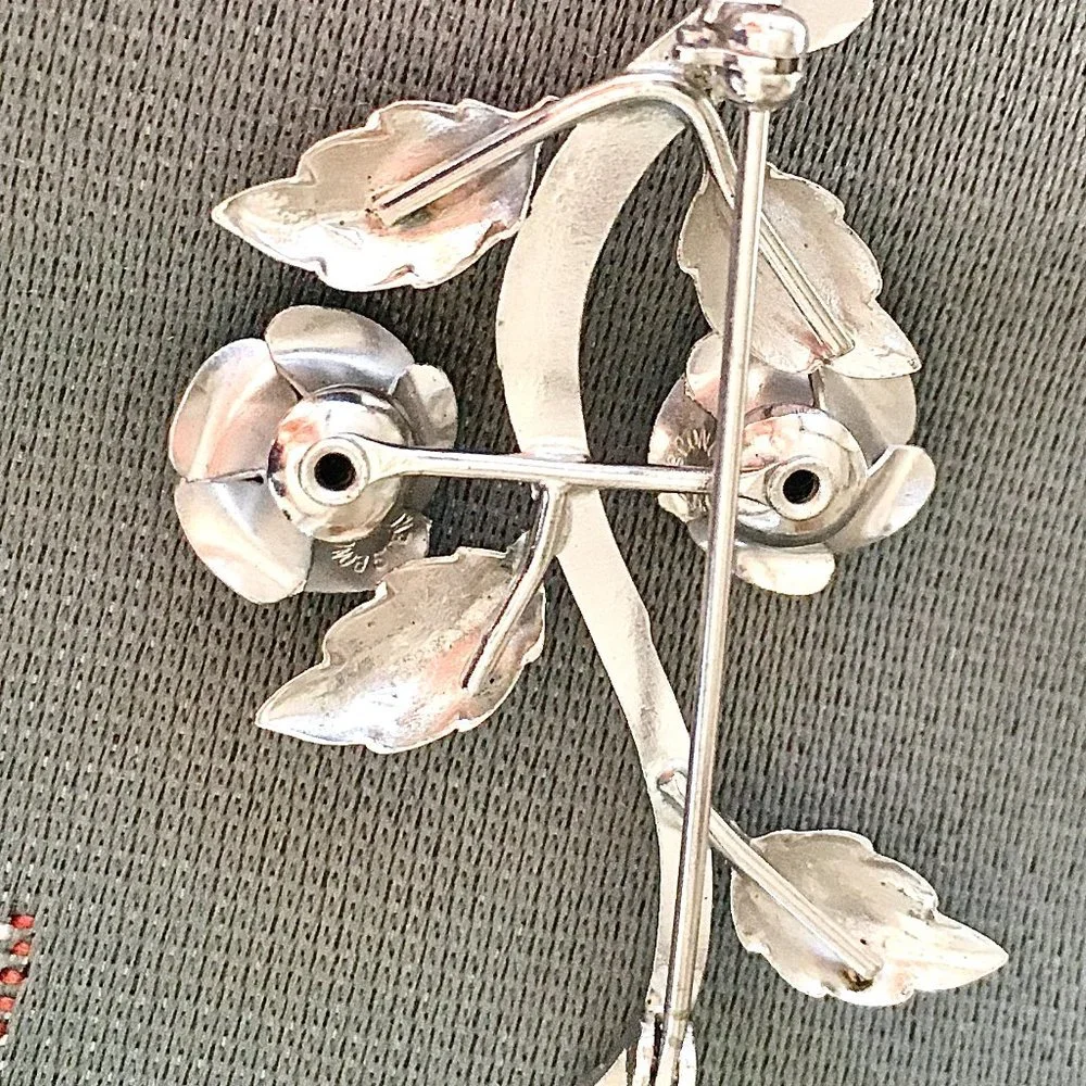 Silver Roses Broach - Picture 3 of 3